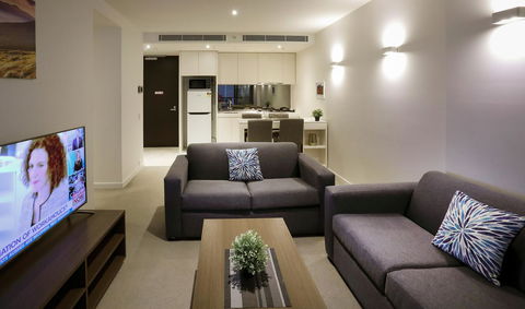 Flinders Street Apartments - ACT Tourism 36
