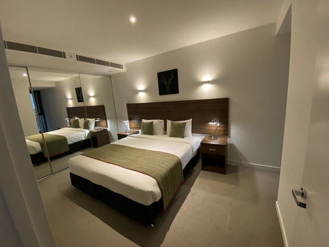 Flinders Street Apartments - ACT Tourism 32