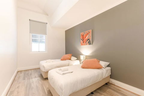 Unique 3 Bedroom Central CBD Townhouse - ACT Tourism 11