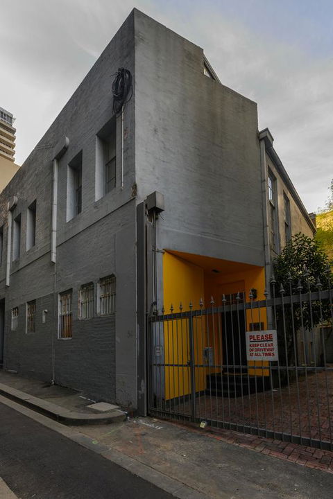 Unique 3 Bedroom Central CBD Townhouse - ACT Tourism 17