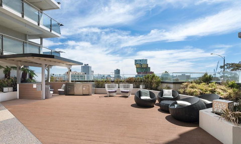 Breathtaking View Apartment With Gym & Sauna - ACT Tourism 2