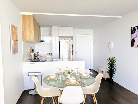 Breathtaking View Apartment With Gym & Sauna - ACT Tourism 0