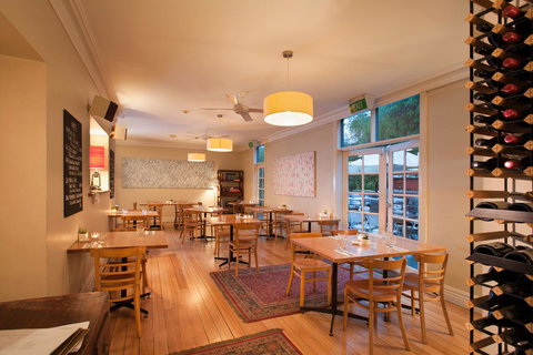 Athelstane House - ACT Tourism 10