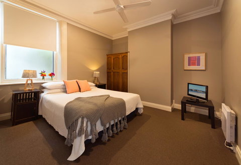 Athelstane House - ACT Tourism 11