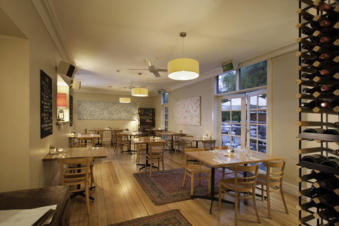 Athelstane House - ACT Tourism 38