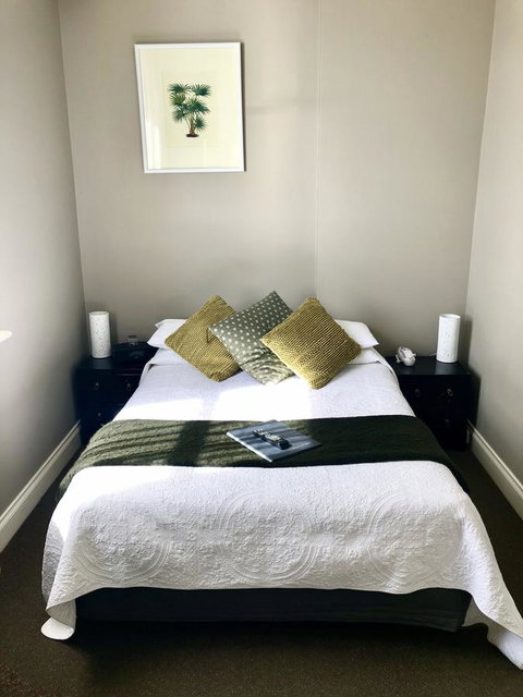 Athelstane House - ACT Tourism 6