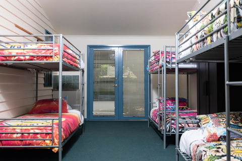 The Orchard House - ACT Tourism 10