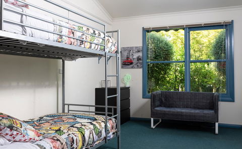 The Orchard House - ACT Tourism 2