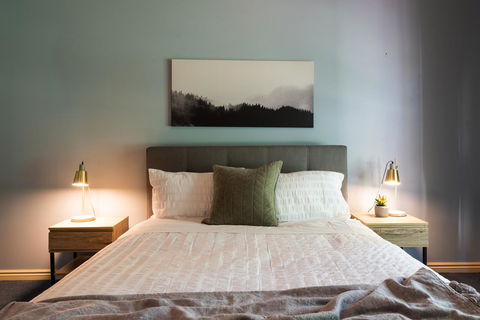 The Orchard House - ACT Tourism 5