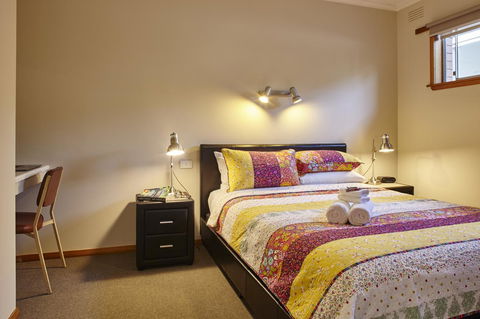 Goldfield Holiday Units - ACT Tourism 1
