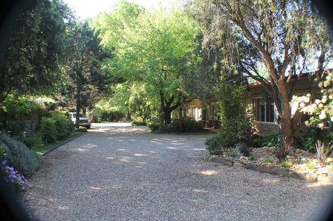 Goldfield Holiday Units - ACT Tourism 27