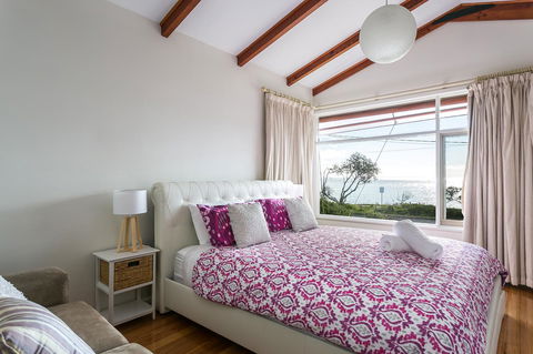 Beach Front Beauty - Ocean Front Views - ACT Tourism 9