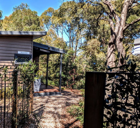 Tangenong Cottages - ACT Tourism 1