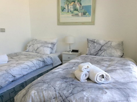 Avilla By The Bay - ACT Tourism 7