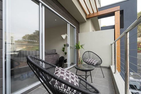 Marina Beach - ACT Tourism 6