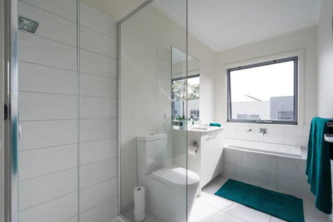 Marina Beach - ACT Tourism 12