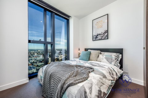 WOW Apartment On Lonsdale - ACT Tourism 3