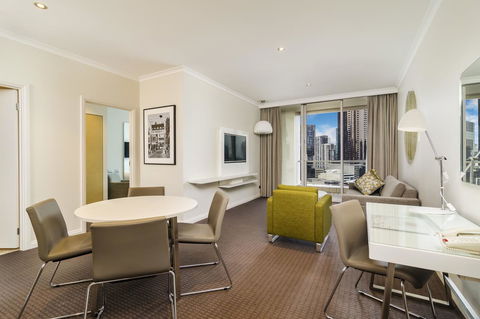 Clarion Suites Gateway - ACT Tourism 9