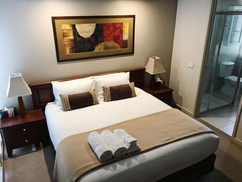 Luxury Abalina Cottages - ACT Tourism 0
