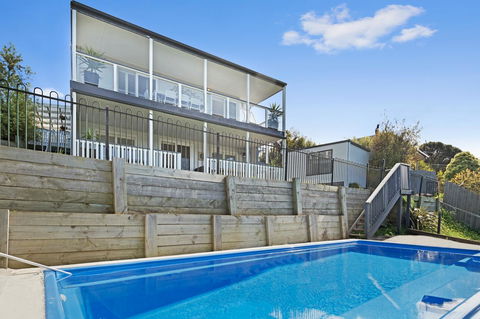 Peninsula Retreat - ACT Tourism 21