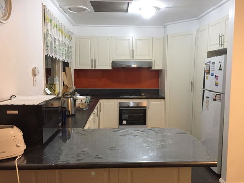 Doncaster Westfield Home Stay - ACT Tourism 8
