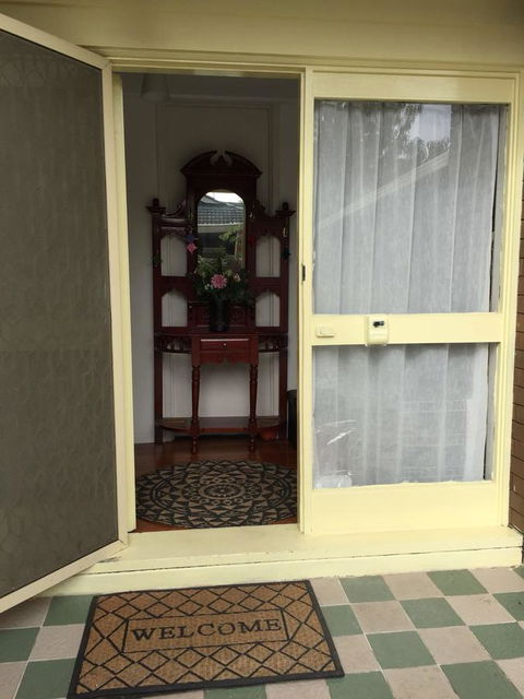 Doncaster Westfield Home Stay - ACT Tourism 16