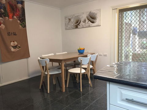 Doncaster Westfield Home Stay - ACT Tourism 20