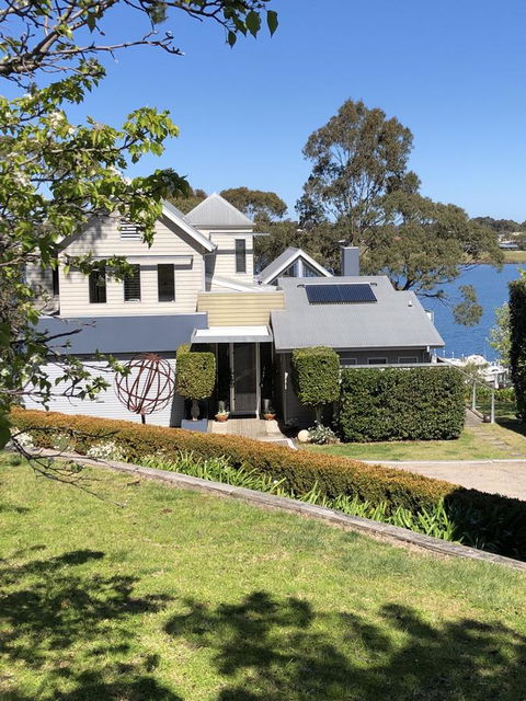 The Point BnB - ACT Tourism 1