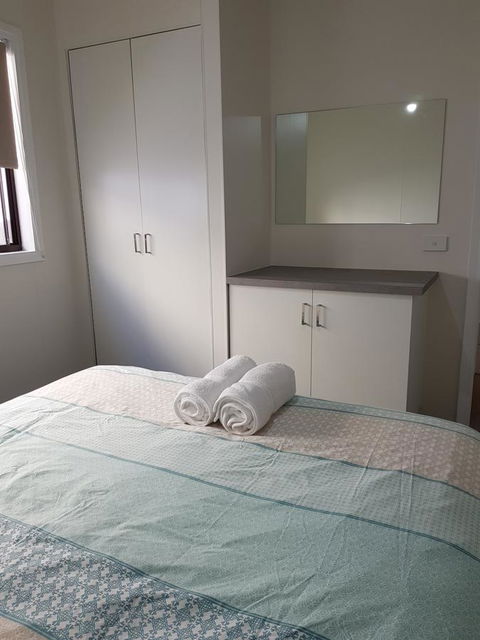 Beachcomber Holiday Units - ACT Tourism 17