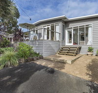 Sunset on Scott - Relax in tranquility  style - ACT Tourism