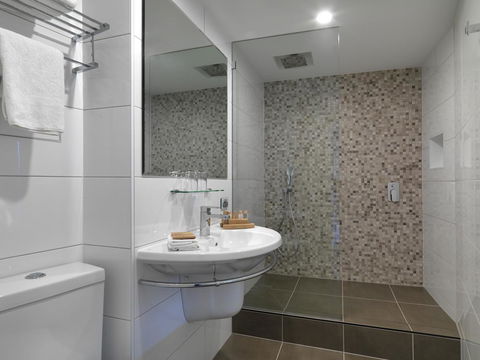 Hotel Grand Chancellor Melbourne - ACT Tourism 6