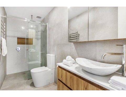 Boutique Apartment In Quiet, Sought-after Suburb - ACT Tourism 14