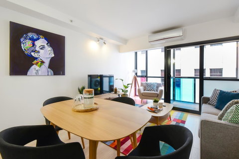 Canvas Suites On Russell Place - ACT Tourism 34