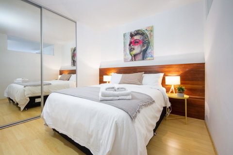 Canvas Suites On Russell Place - ACT Tourism 27