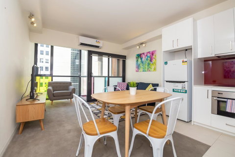 Canvas Suites On Russell Place - ACT Tourism 4