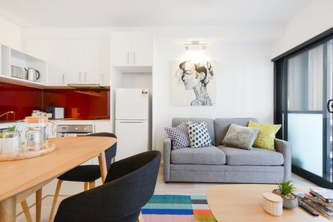 Canvas Suites On Russell Place - ACT Tourism 13