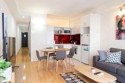 Canvas Suites On Russell Place - ACT Tourism 20
