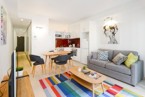 Canvas Suites On Russell Place - ACT Tourism 29