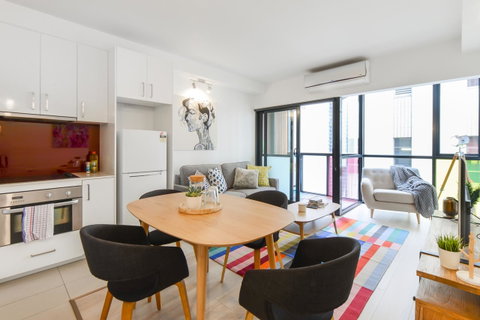 Canvas Suites On Russell Place - ACT Tourism 14