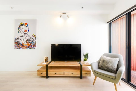 Canvas Suites On Russell Place - ACT Tourism 40