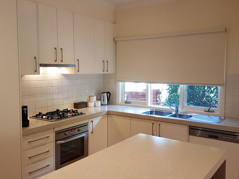 Healesville House - Fig Tree House - ACT Tourism 6