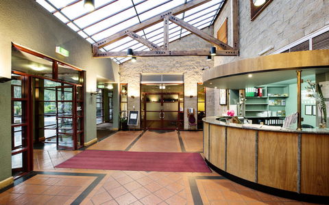 Nightcap At York On Lilydale - ACT Tourism 9