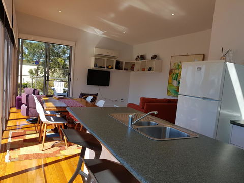 Beach Retreat Apartment Marengo - ACT Tourism 8