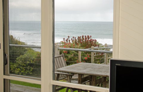 5 Whitecrest Great Ocean Road Resort - Ocean Views - ACT Tourism 24