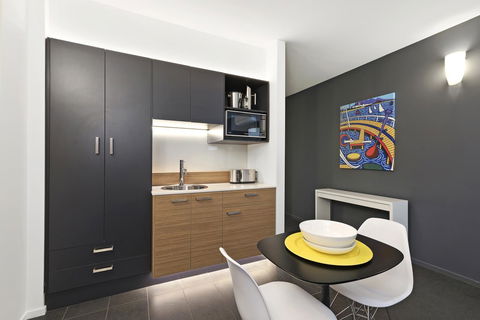 Vue Apartments Geelong - ACT Tourism 3