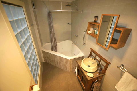 Azen Haven - ACT Tourism 20