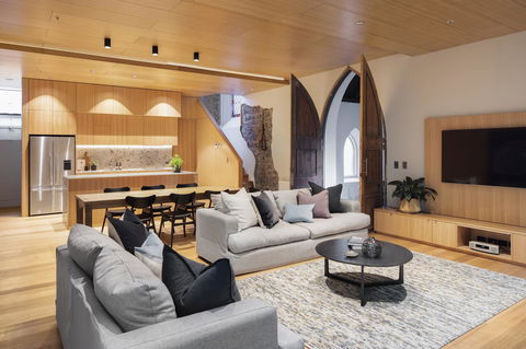 Converted Blue Stone Church - ACT Tourism 11