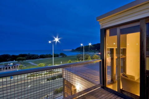 Lornebeach Apartments - ACT Tourism 19