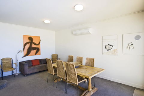 Lornebeach Apartments - ACT Tourism 27