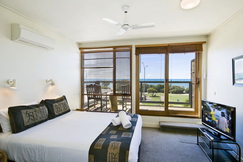 Lornebeach Apartments - ACT Tourism 36